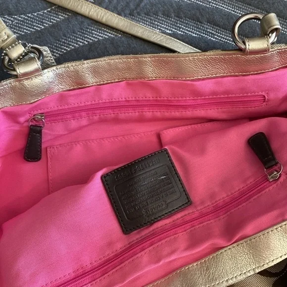 Coach XL gold lined hot pink multi pockets purse spacious bag purse - Picture 11 of 17